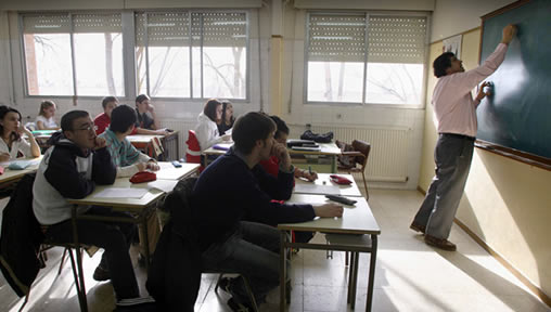 Con el dictado de tres licenciaturas la Universidad Tecnológica capacitará a docentes de la ciudad y región 