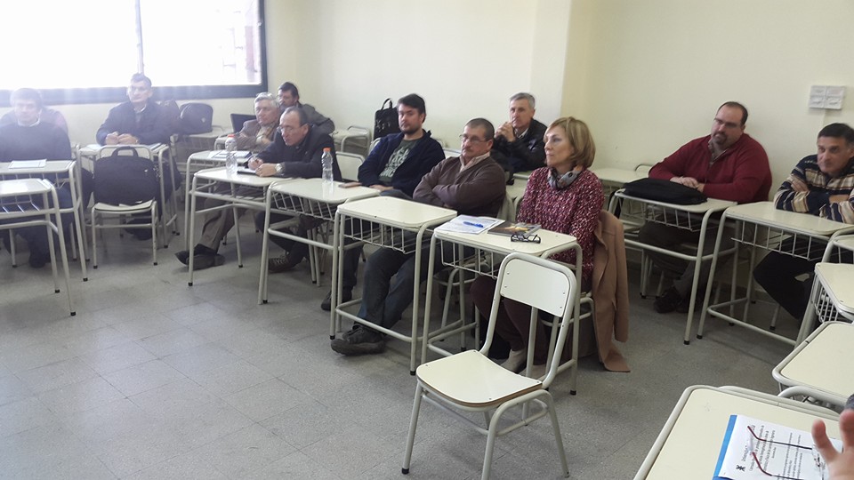 Profesores de nueve Facultades Regionales de la UTN debatieron en Villa María sobre Matemática y Física