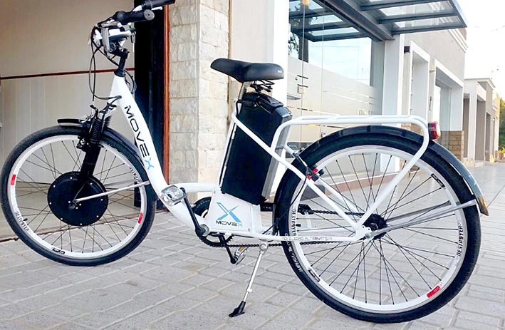 La primera bici eléctrica cordobesa fue lograda por dos alumnos de la Tecnológica villamariense