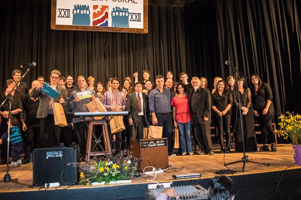 Coro Universitario tuvo excelente actuación en La Cumbre