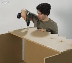 Escuela de Oficios: Enseñan a hacer muebles con melamina