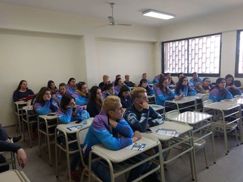Estudiantes de Etruria recorrieron el campus universitario del barrio San Juan Bautista