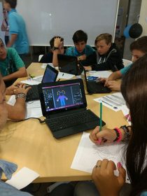 Más de cien alumnos aprendieron a crear videojuegos en la Escuela PROA UTN