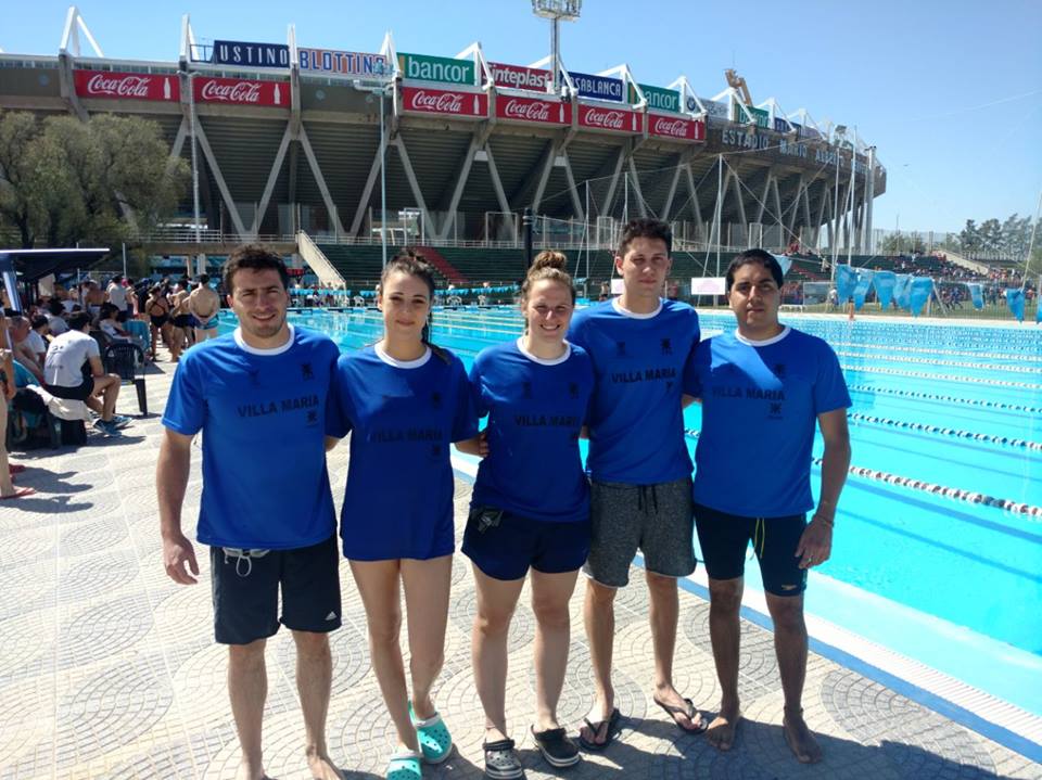 Equipo de natación de la Facultad brilló en torneo en Córdoba Capital
