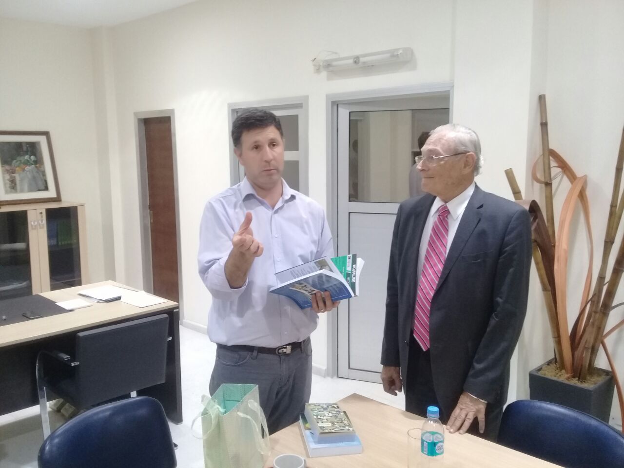 Cónsul israelí Orchansky fue recibido por el decano Rosso