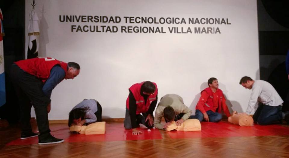 Concluyó Cruz Roja capacitación en RCP a estudiantes