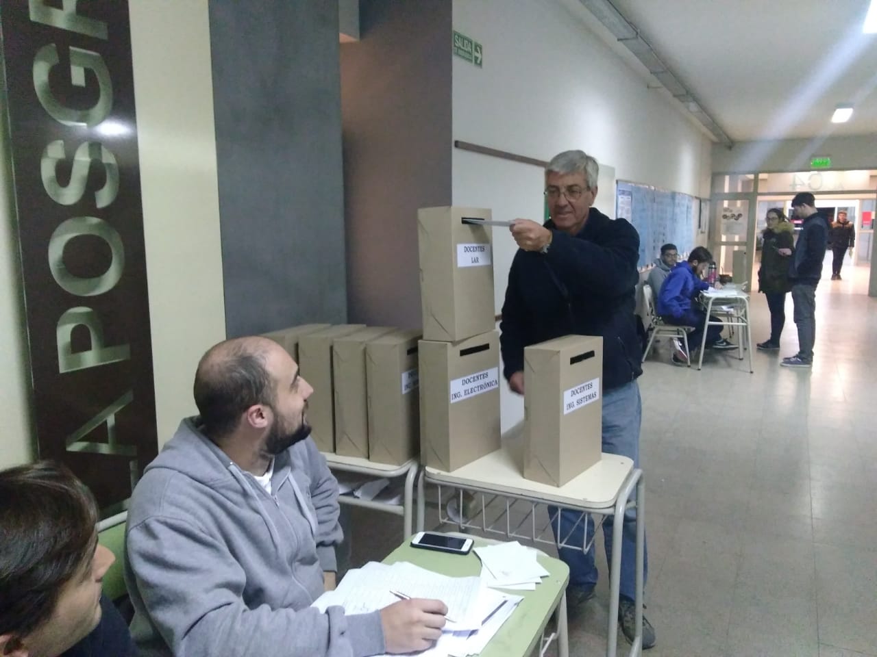 Tras los comicios asumen nuevos integrantes del Consejo Directivo de la Facultad