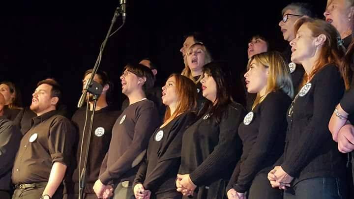 Coro Universitario se presentó en General Cabrera