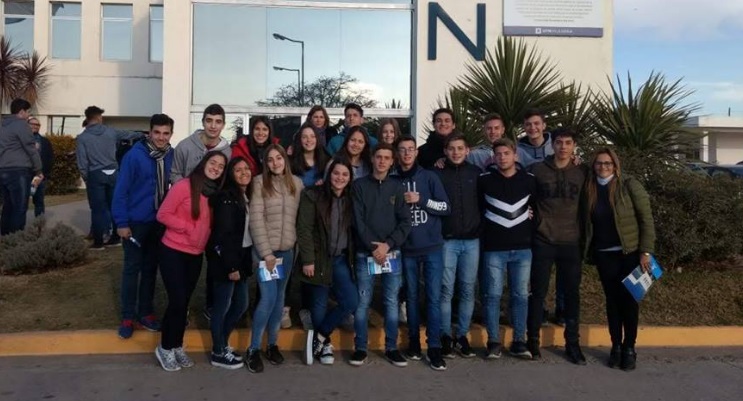 Siguen las visitas de estudiantes secundarios al campus: Ahora llegaron desde Justiniano Posse