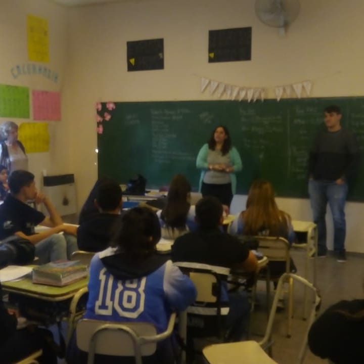 Estudiantes de Administración Rural informaron sobre la carrera en el IPEM 147 Manuel Anselmo Ocampo