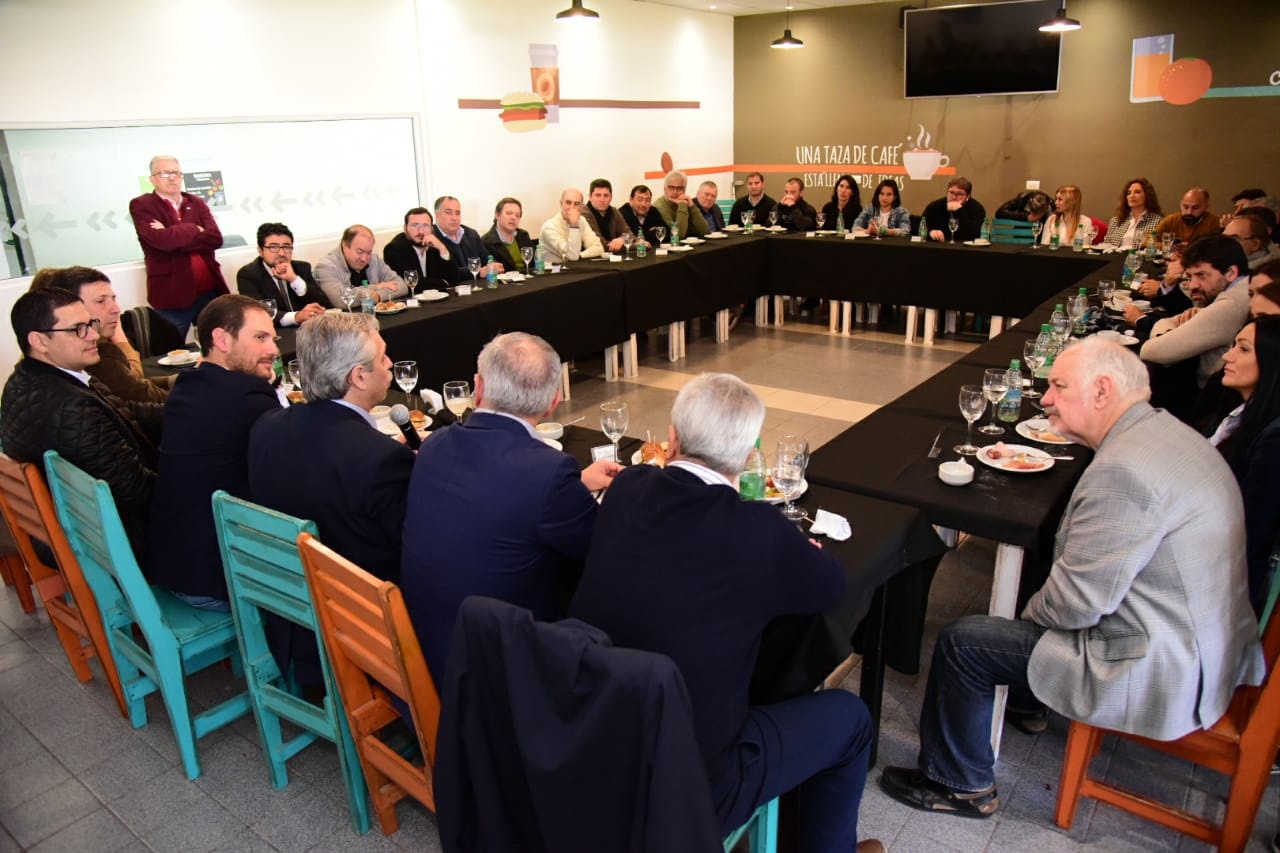 Alberto Fernández se reunió con rectores y decanos en la UTN Villa María