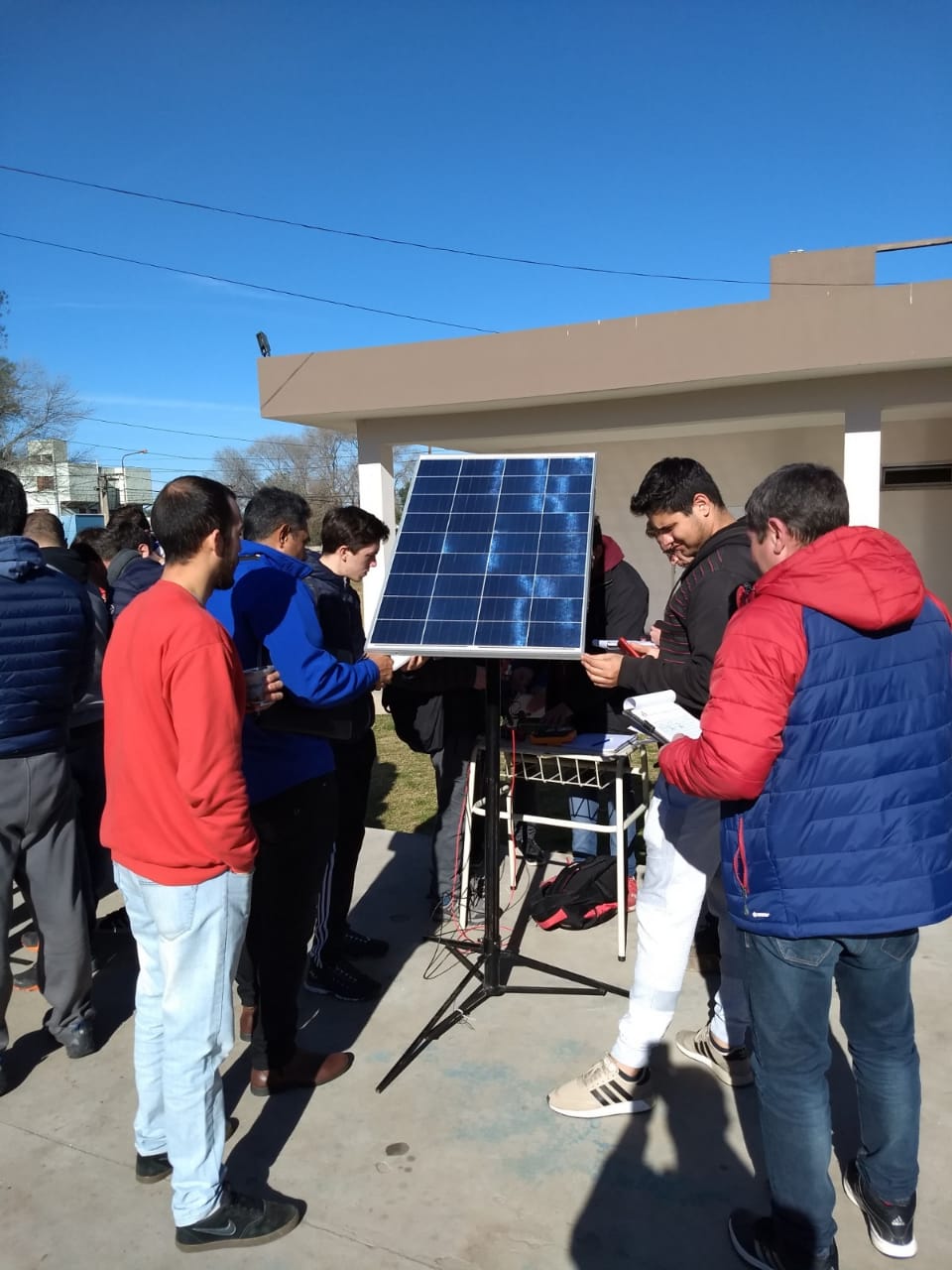 Energía solar: Concluyó capacitacion y en septiembre se inicia otra