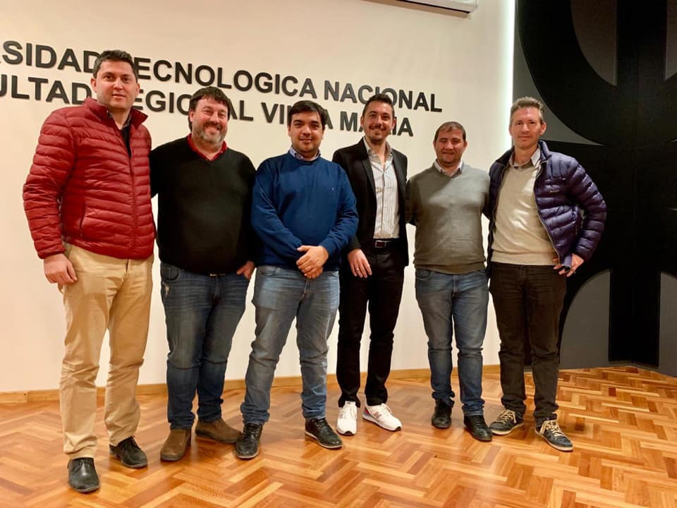 Ofrecieron charla sobre la importancia de saber de datos
