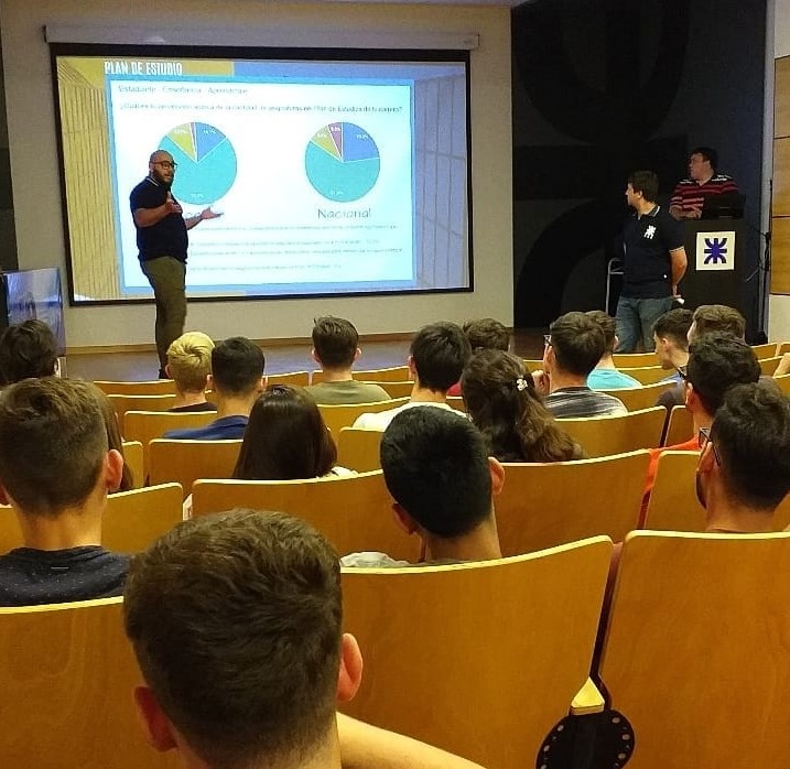 El "Repensando la UTN 2030" tuvo su debate en la FRVM