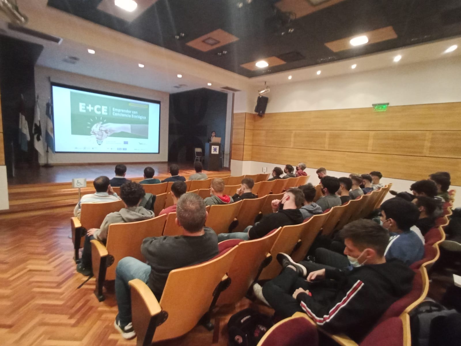 Se realizó el primer taller de capacitación para proyectos de la convocatoria Emprender con Conciencia Ecológica