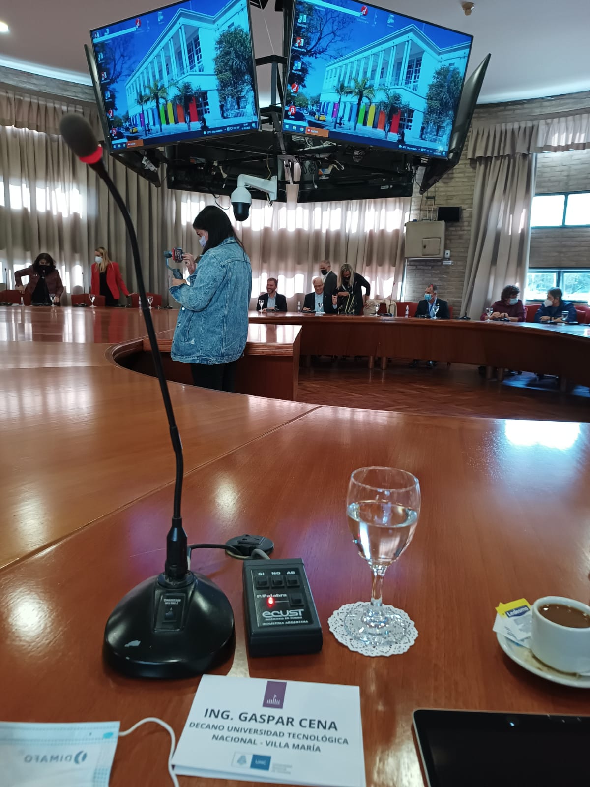 El Decano Cena se reunió con referentes de Mag Sigma