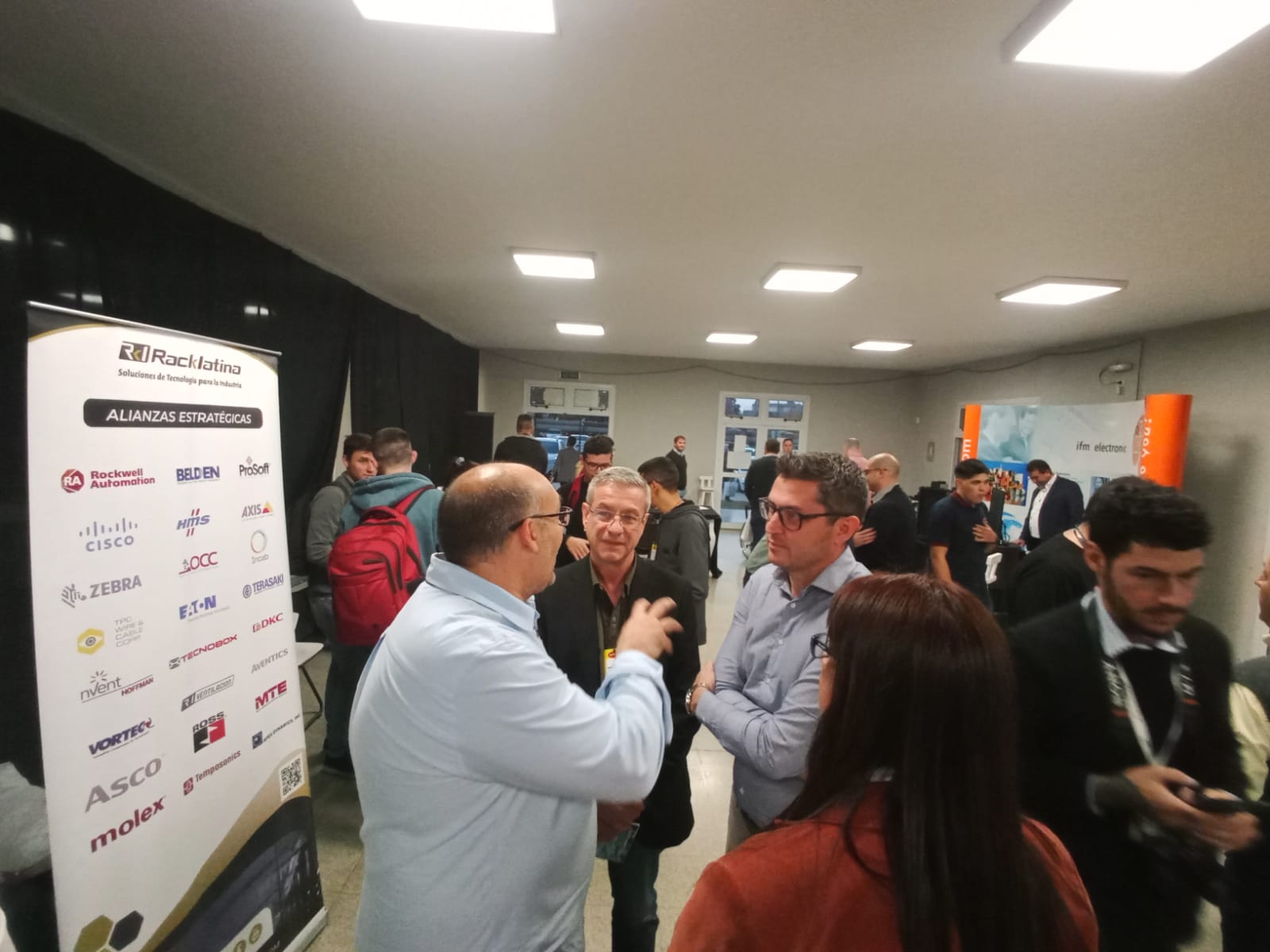 En la FRVM se concretó importante encuentro sobre Automatización Industrial, Industria 4.0 y RFID