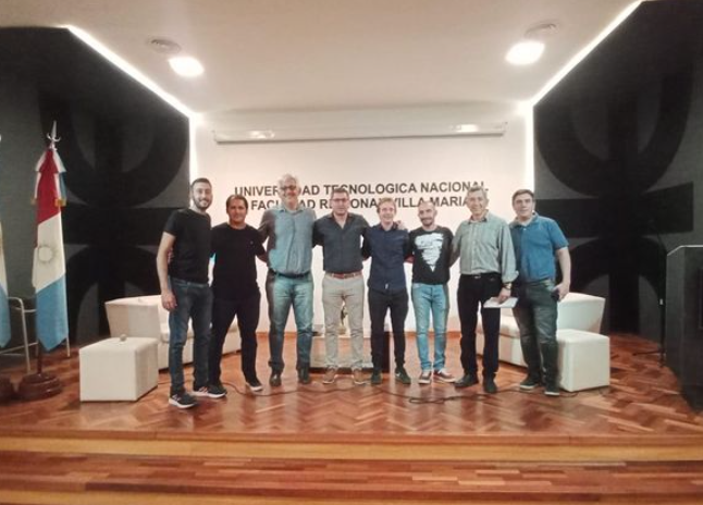 Graduados y estudiantes tecnológicos se encontraron en ¨Villa María Emprende¨