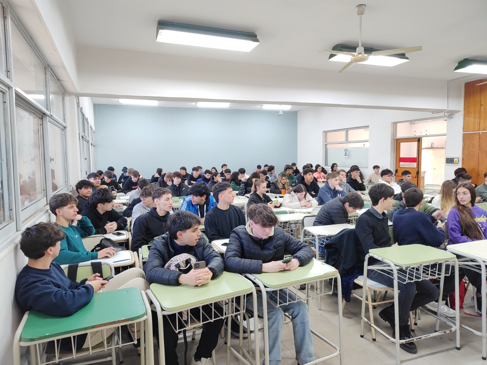 Más de 230 estudiantes participan del Seminario de Ingreso 2025