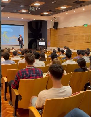 Estudiantes de diez facultades participaron del Demo Day de UTN Emprende 30