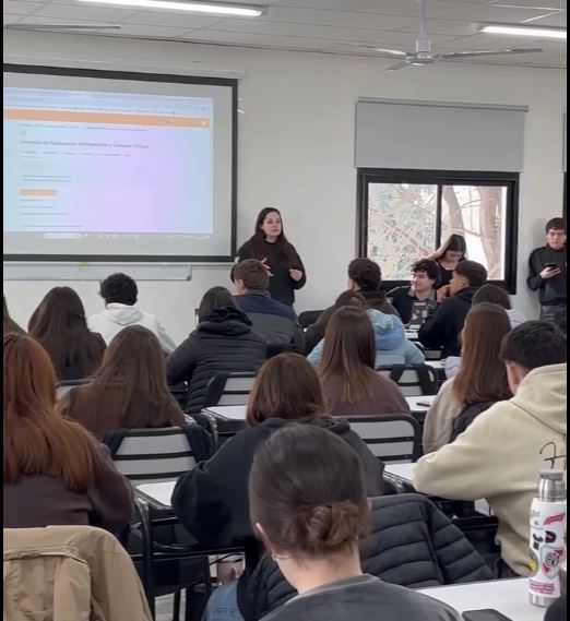 Cientos de estudiantes secundarios participan del Seminario semipresencial de ingreso a la UTN Villa María